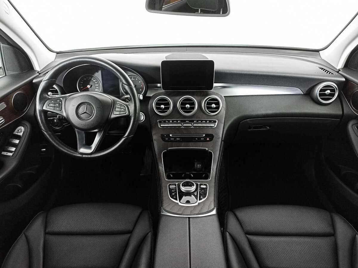 Mercedes-Benz GLC с пробегом — 2017 год. Фото: #10