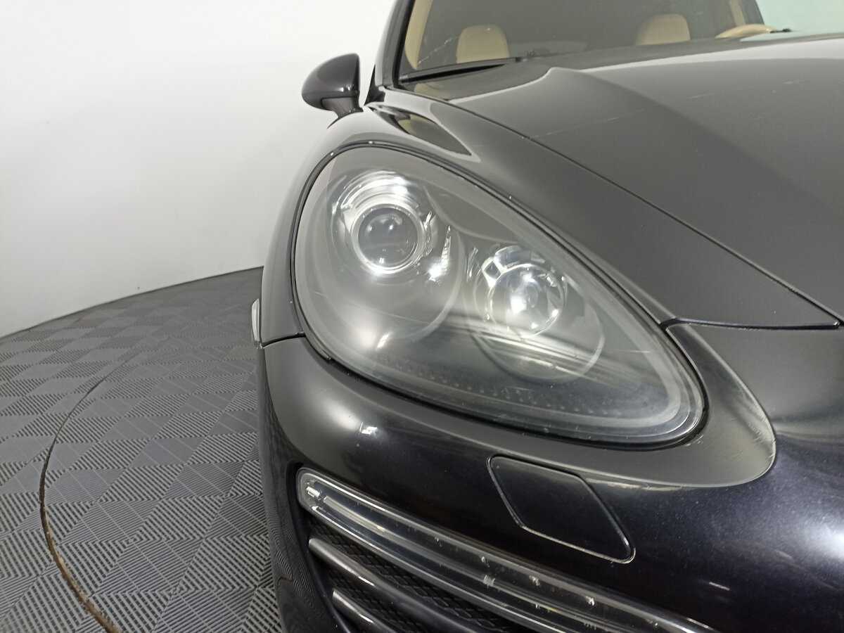 Porsche Cayenne с пробегом — 2012 год. Фото: #16