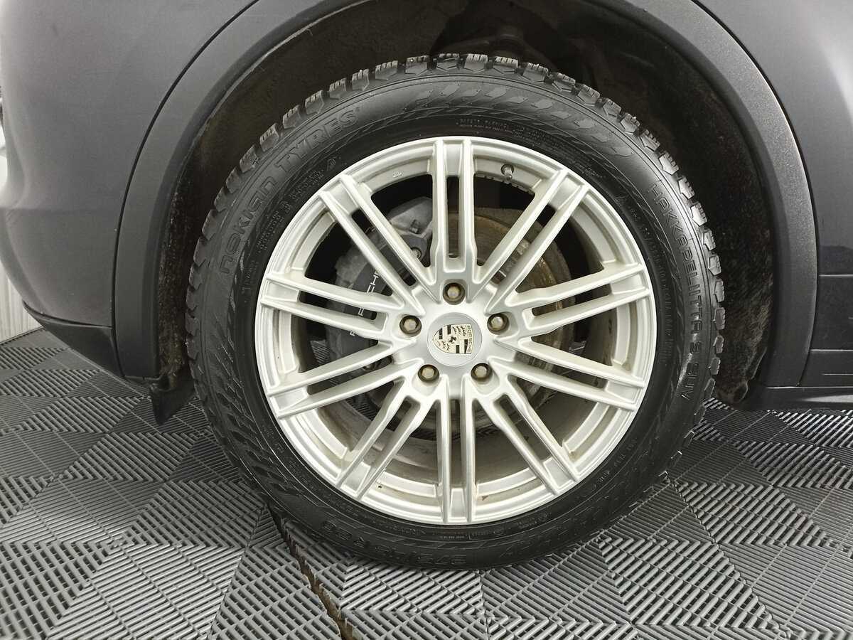 Porsche Cayenne с пробегом — 2012 год. Фото: #17