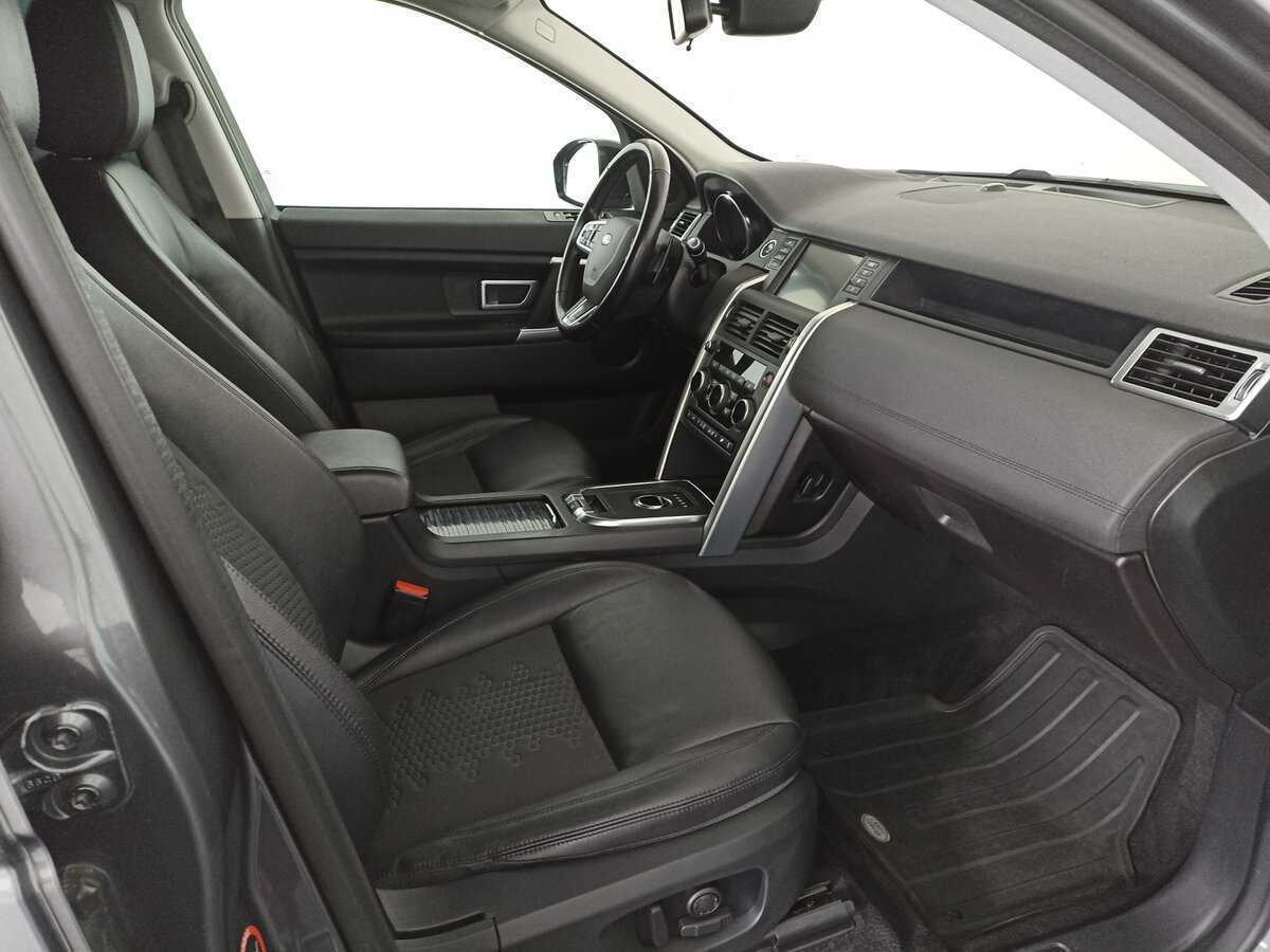 Land Rover Discovery Sport с пробегом — 2019 год. Фото: #10