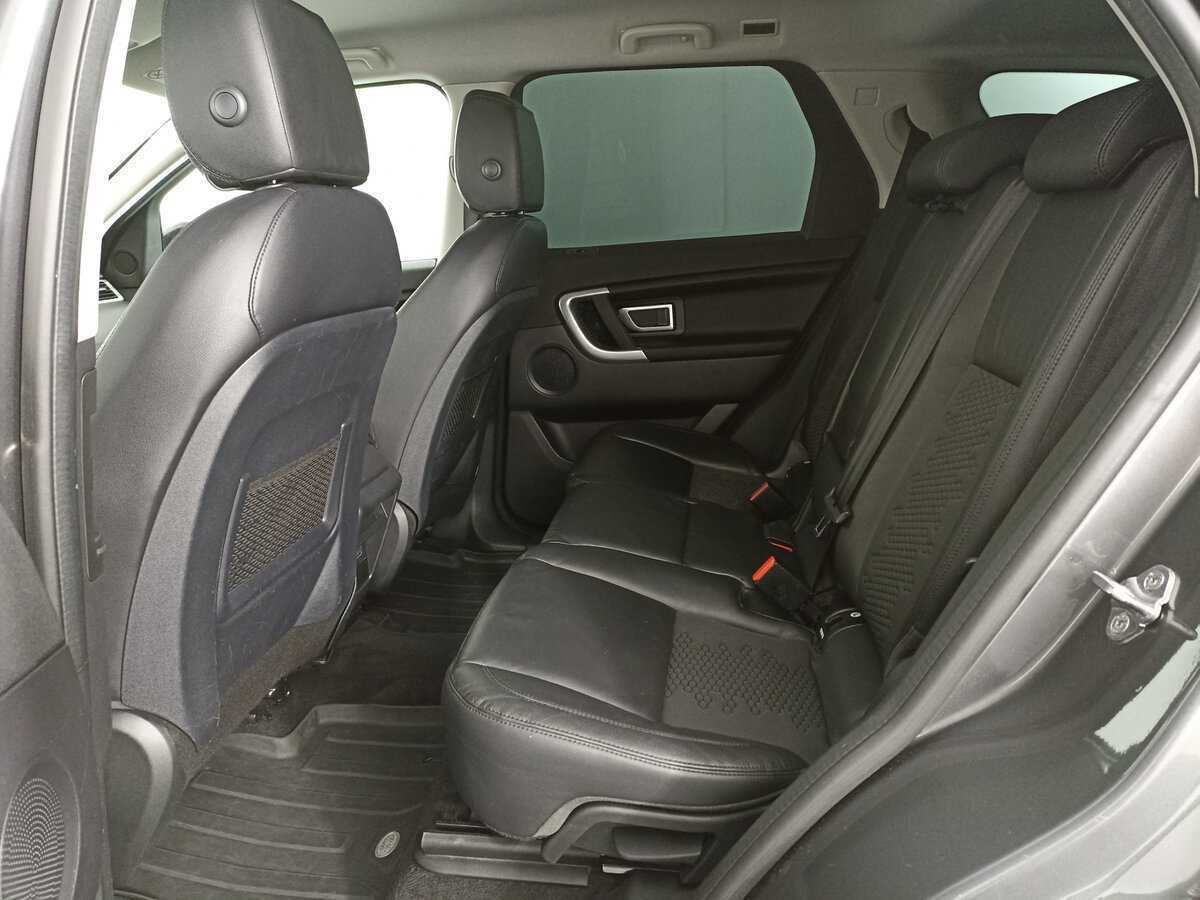 Land Rover Discovery Sport с пробегом — 2019 год. Фото: #11