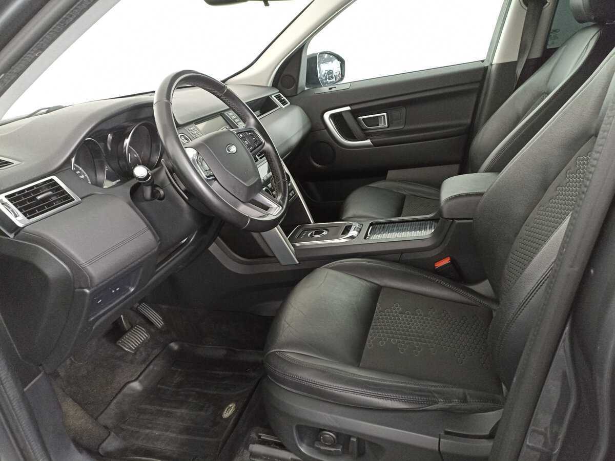Land Rover Discovery Sport с пробегом — 2019 год. Фото: #15