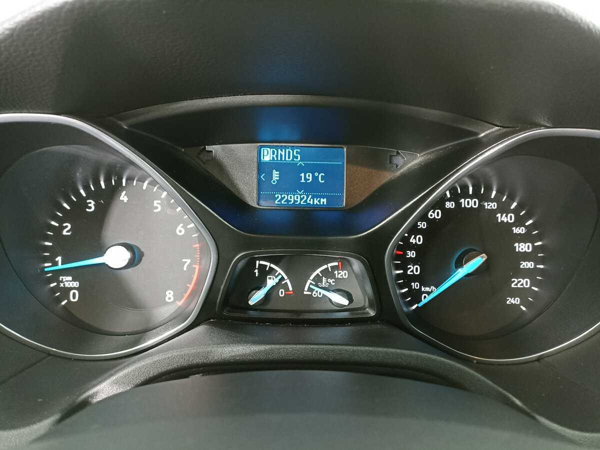 Ford Focus с пробегом — 2015 год. Фото: #12