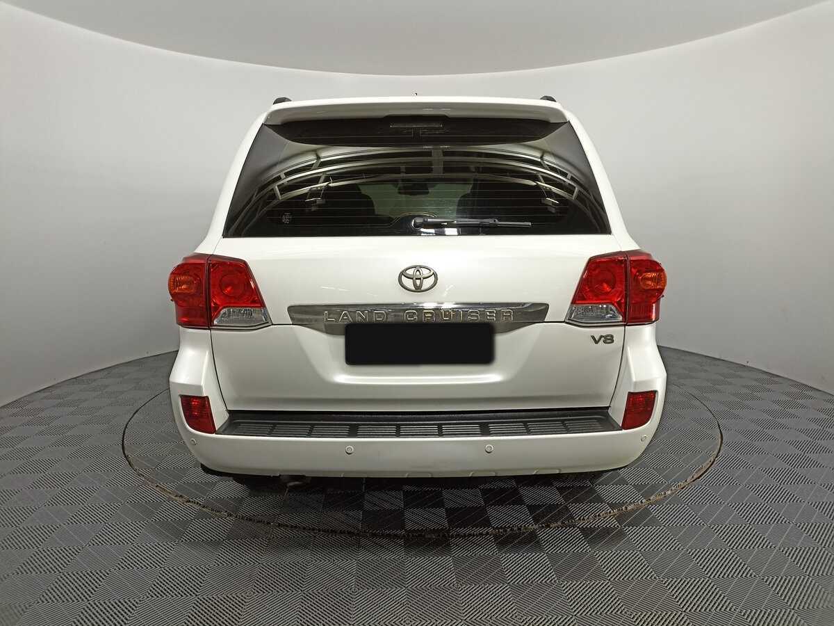 Toyota Land Cruiser с пробегом — 2015 год. Фото: #5