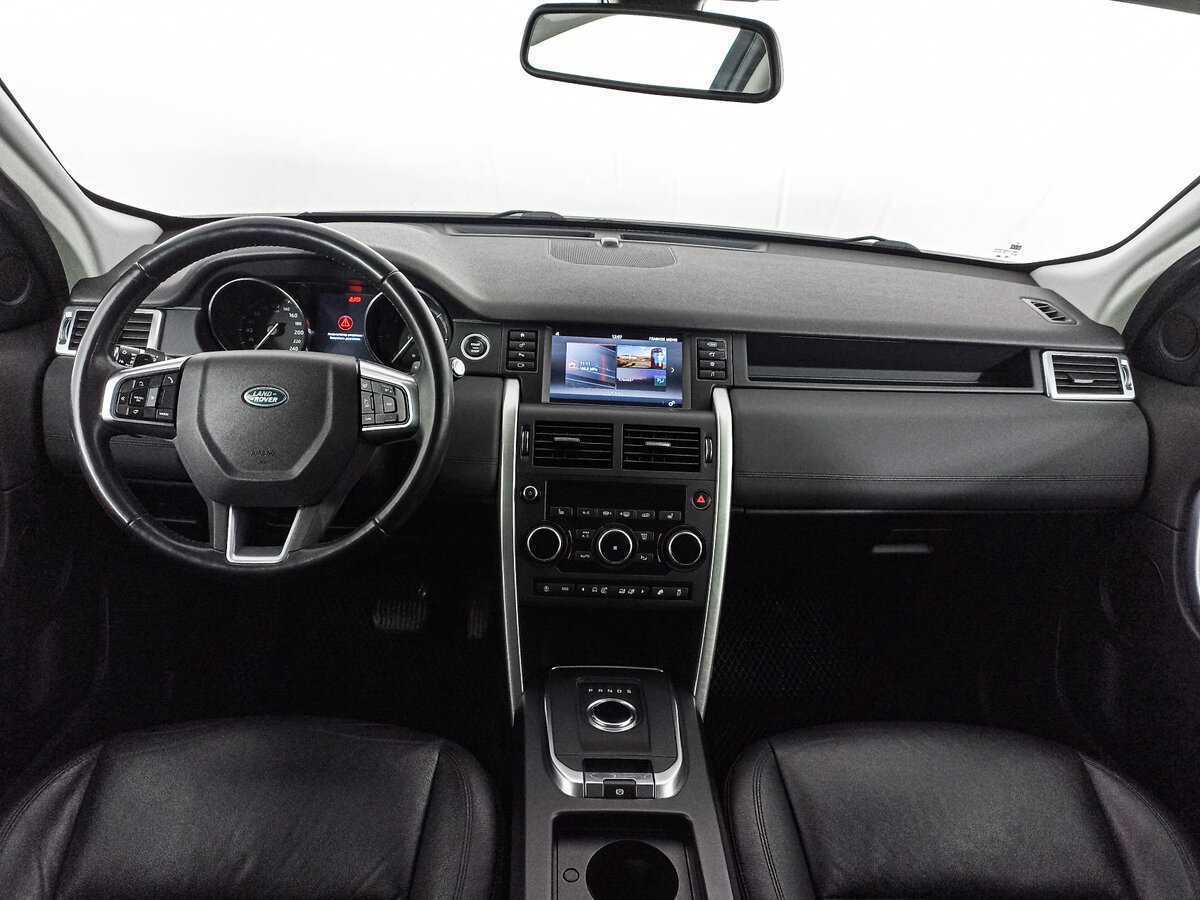 Land Rover Discovery Sport с пробегом — 2018 год. Фото: #11