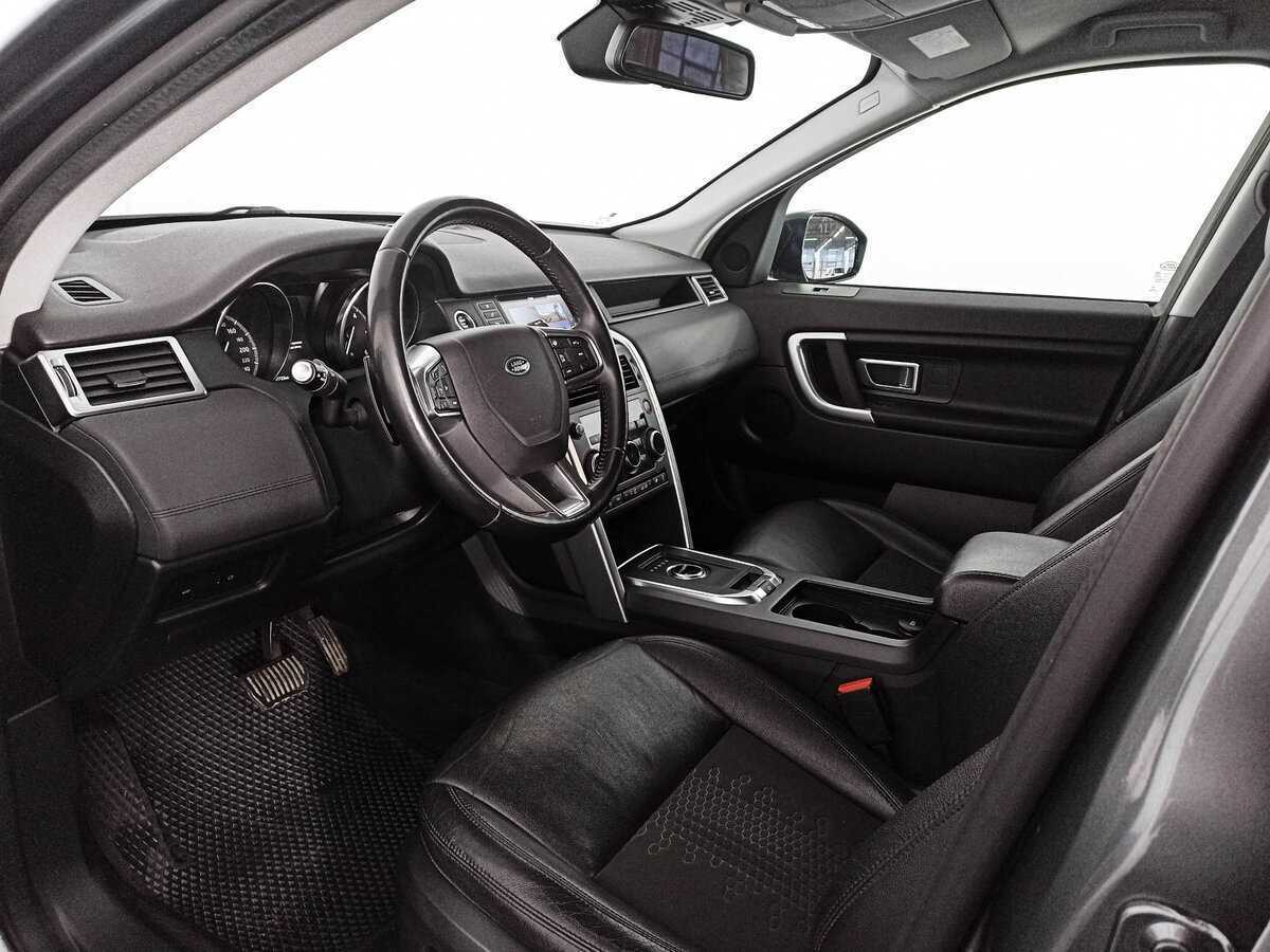 Land Rover Discovery Sport с пробегом — 2018 год. Фото: #13