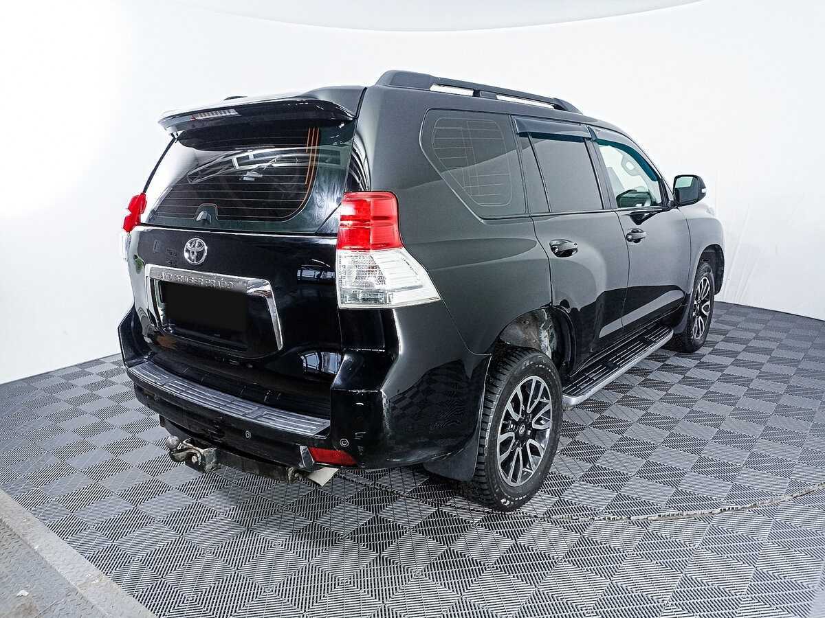 Toyota Land Cruiser Prado с пробегом — 2011 год. Фото: #4