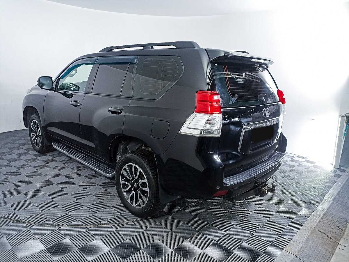 Toyota Land Cruiser Prado с пробегом — 2011 год. Фото: #6