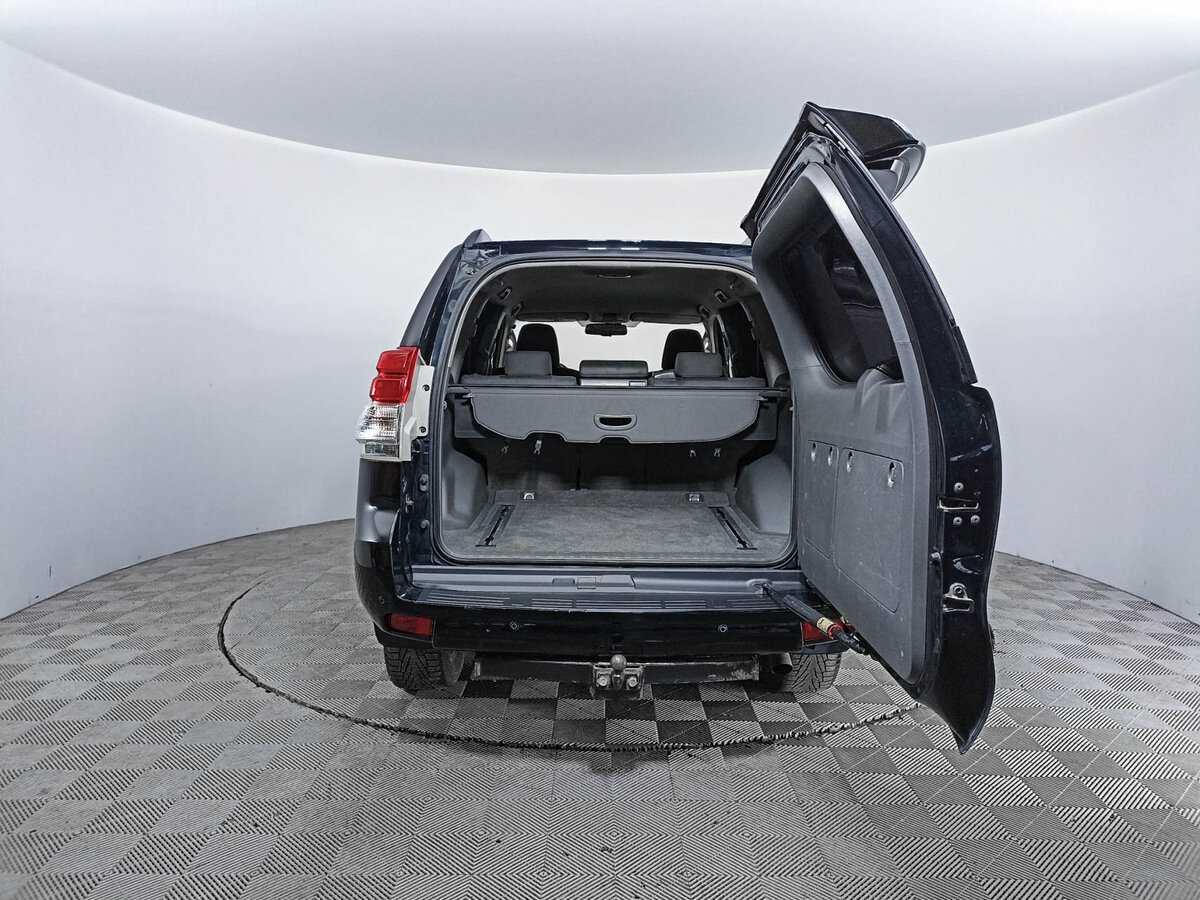 Toyota Land Cruiser Prado с пробегом — 2011 год. Фото: #9