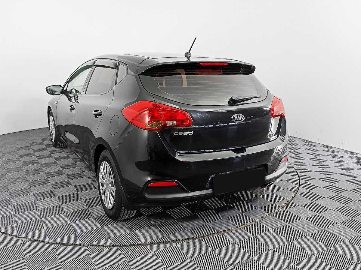 Kia Ceed с пробегом — 2015 год. Фото: #6