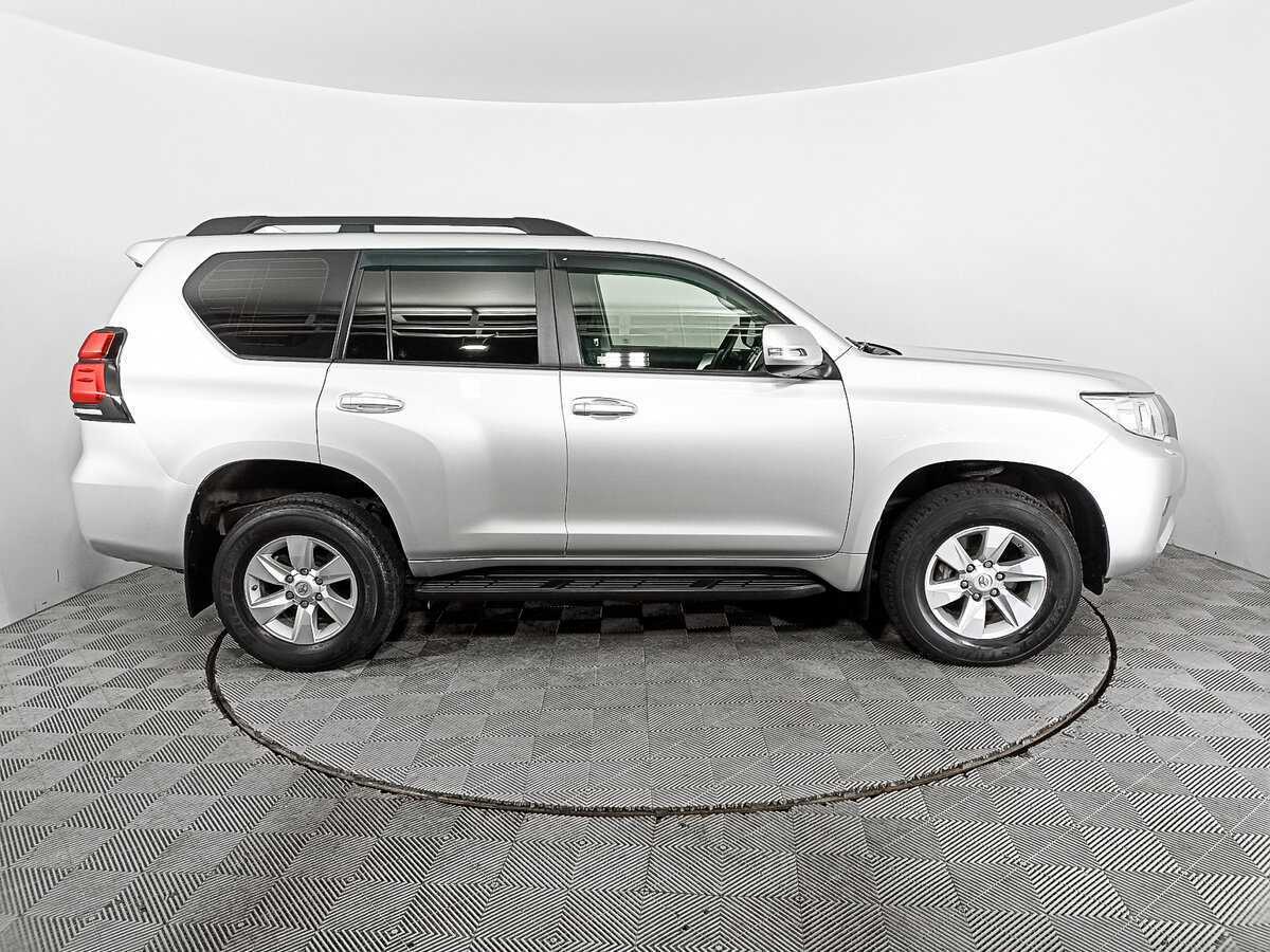 Toyota Land Cruiser Prado с пробегом — 2018 год. Фото: #3