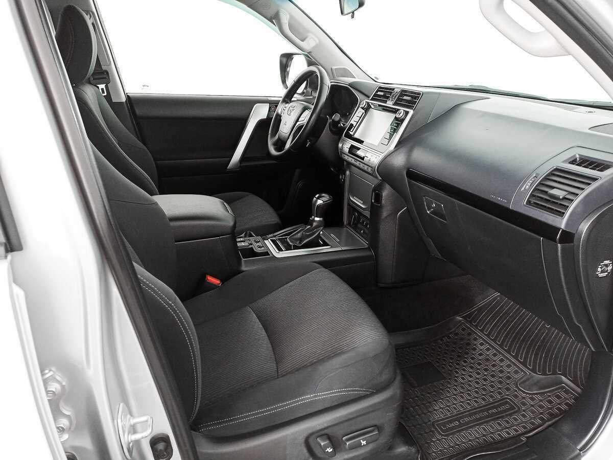 Toyota Land Cruiser Prado с пробегом — 2018 год. Фото: #10