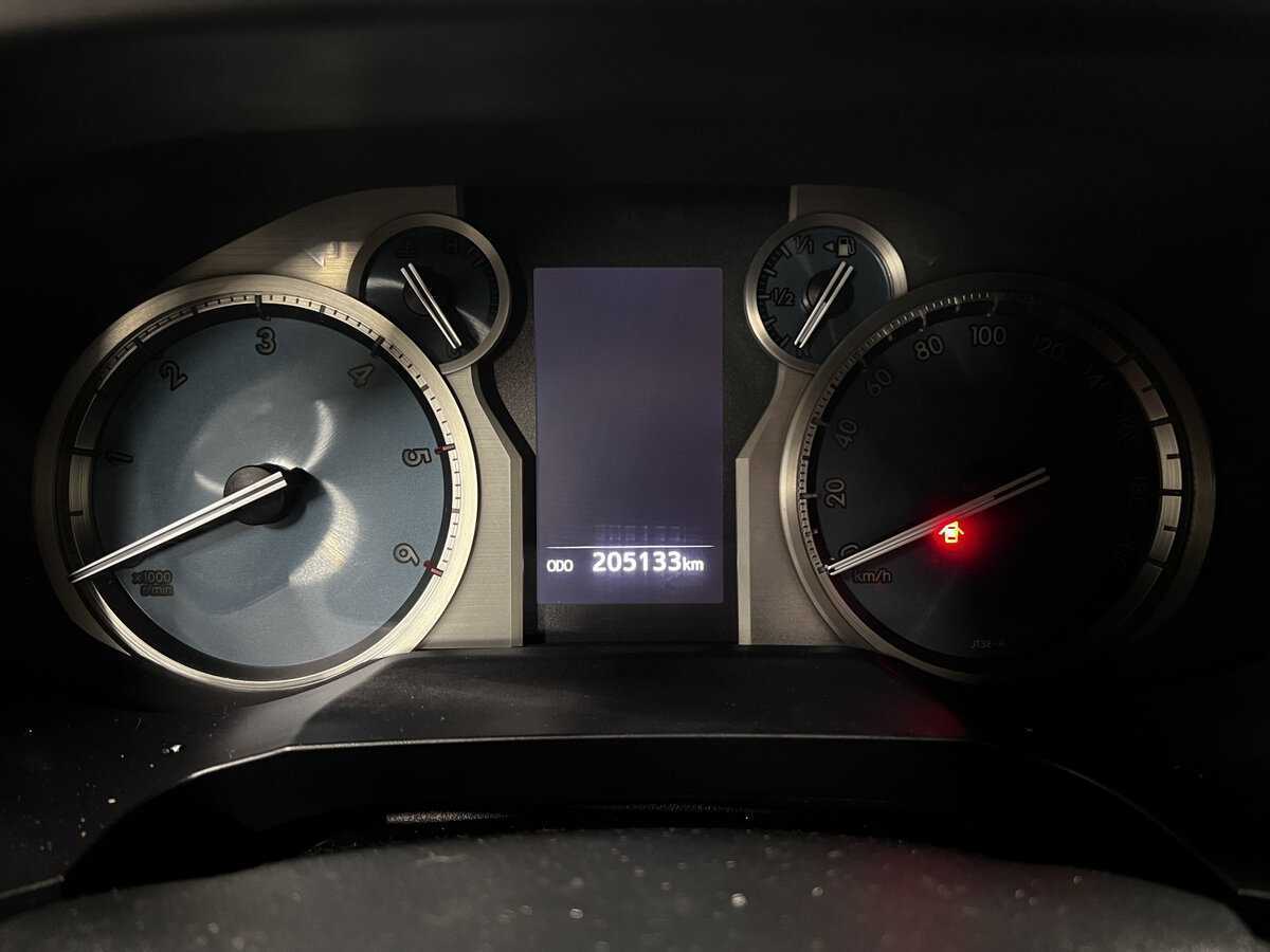 Toyota Land Cruiser Prado с пробегом — 2017 год. Фото: #12