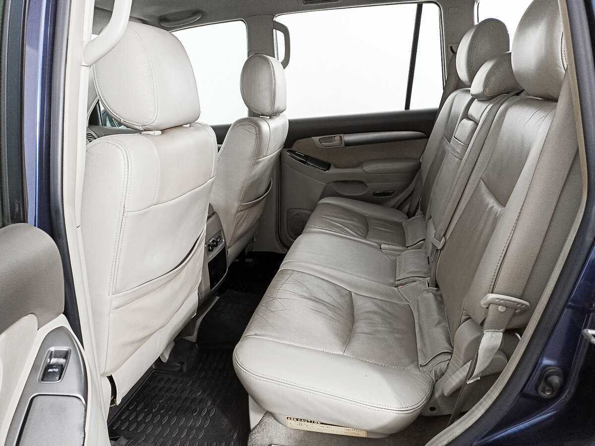 Toyota Land Cruiser Prado с пробегом — 2005 год. Фото: #11