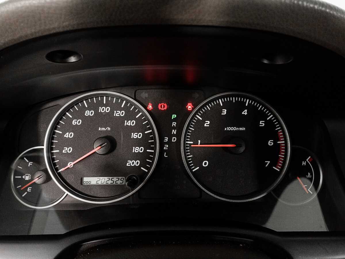 Toyota Land Cruiser Prado с пробегом — 2005 год. Фото: #12