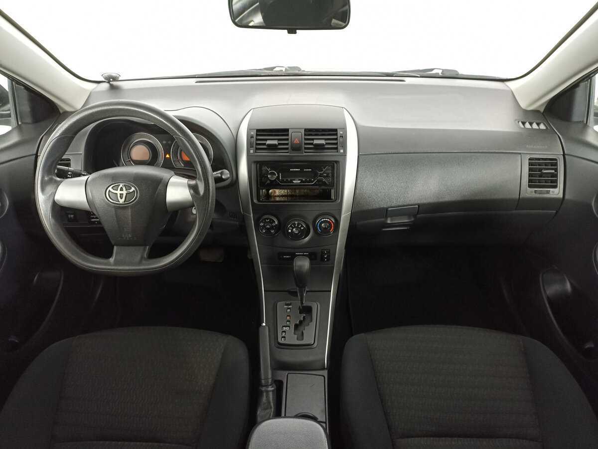 Toyota Corolla с пробегом — 2011 год. Фото: #13