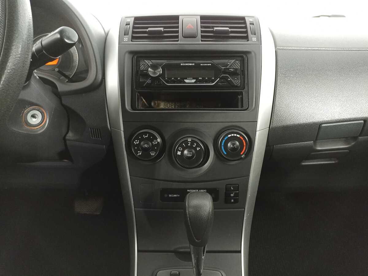 Toyota Corolla с пробегом — 2011 год. Фото: #14