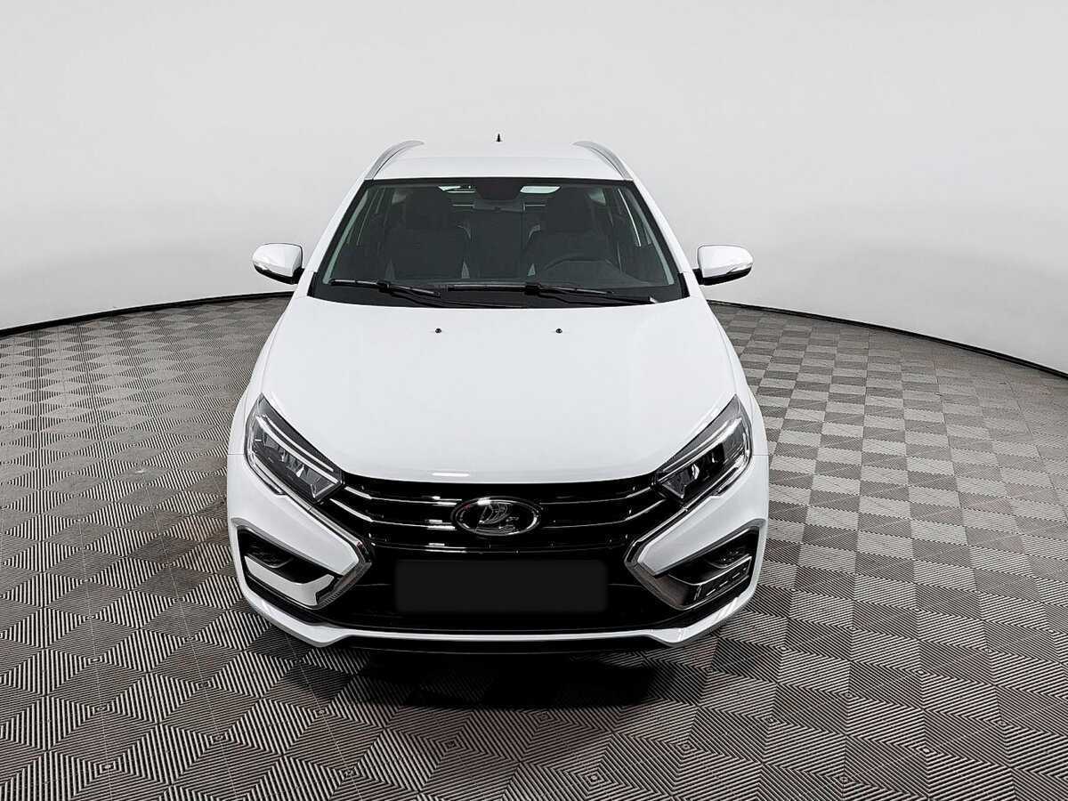 Lada (ВАЗ) Vesta с пробегом — 2024 год. Фото: #1