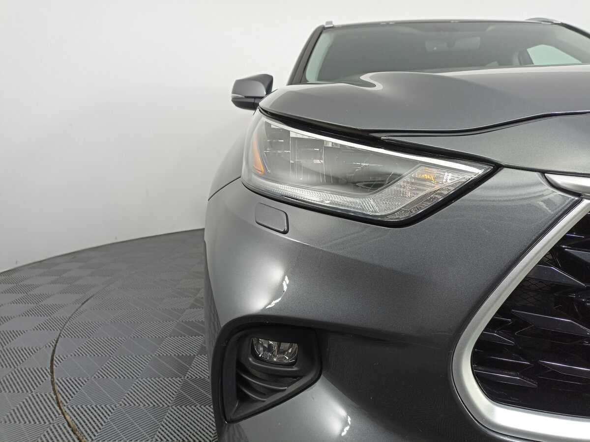 Toyota Highlander с пробегом — 2020 год. Фото: #16
