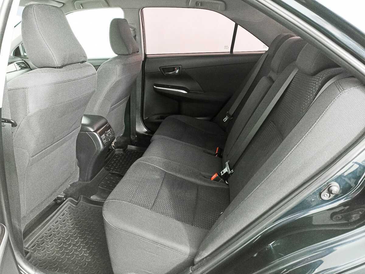 Toyota Camry с пробегом — 2014 год. Фото: #9