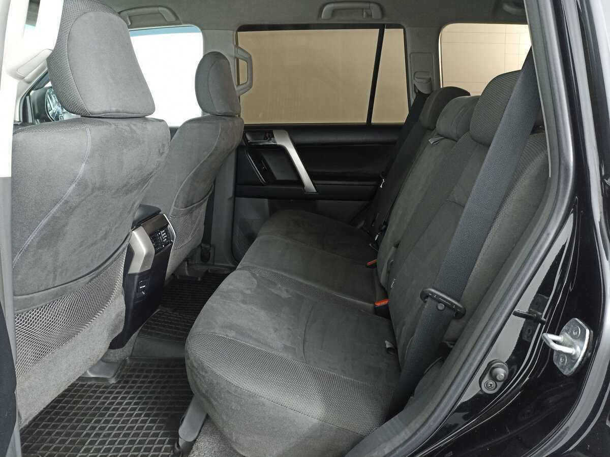 Toyota Land Cruiser Prado с пробегом — 2010 год. Фото: #11