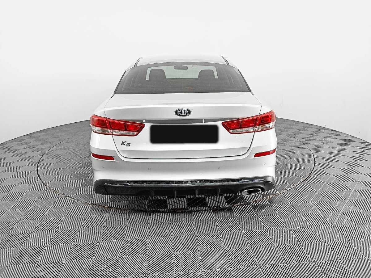 Kia K5 с пробегом — 2019 год. Фото: #4