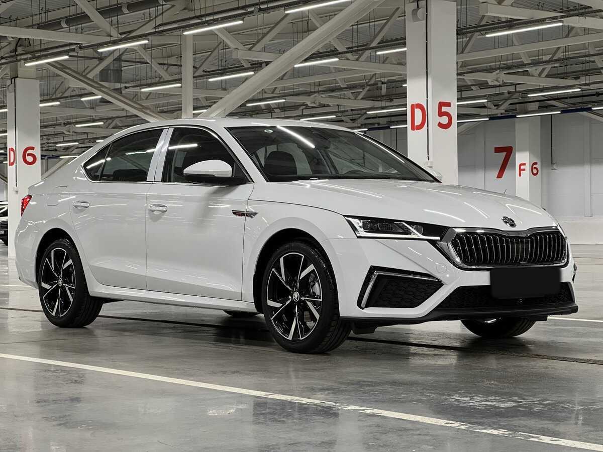 Skoda Octavia с пробегом — 2024 год. Фото: #2