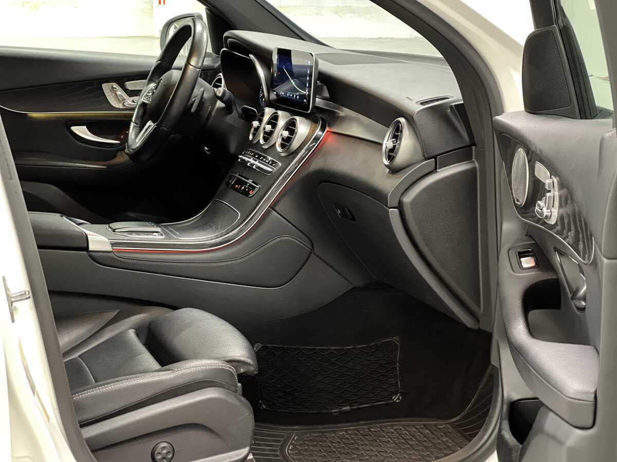 Mercedes-Benz GLC Coupe с пробегом — 2019 год. Фото: #10
