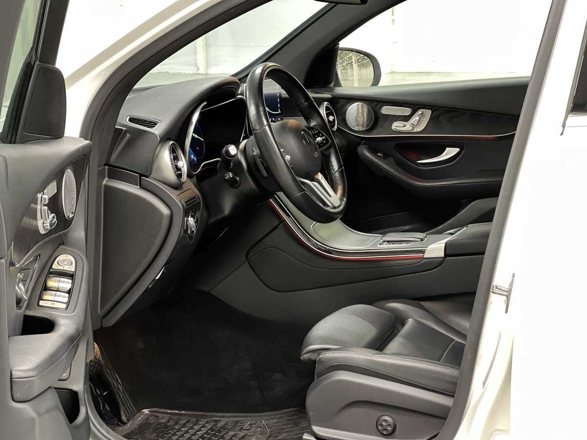 Mercedes-Benz GLC Coupe с пробегом — 2019 год. Фото: #15