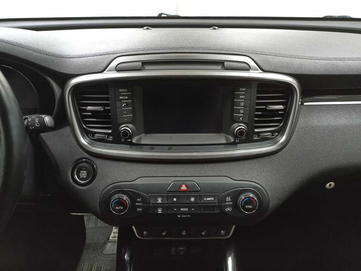 Kia Sorento с пробегом — 2017 год. Фото: #14