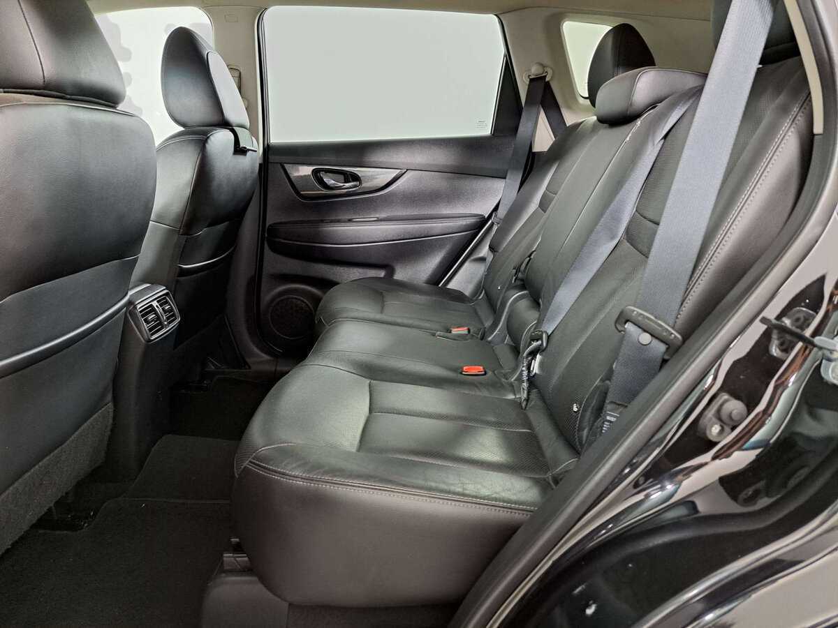 Nissan X-Trail с пробегом — 2015 год. Фото: #11