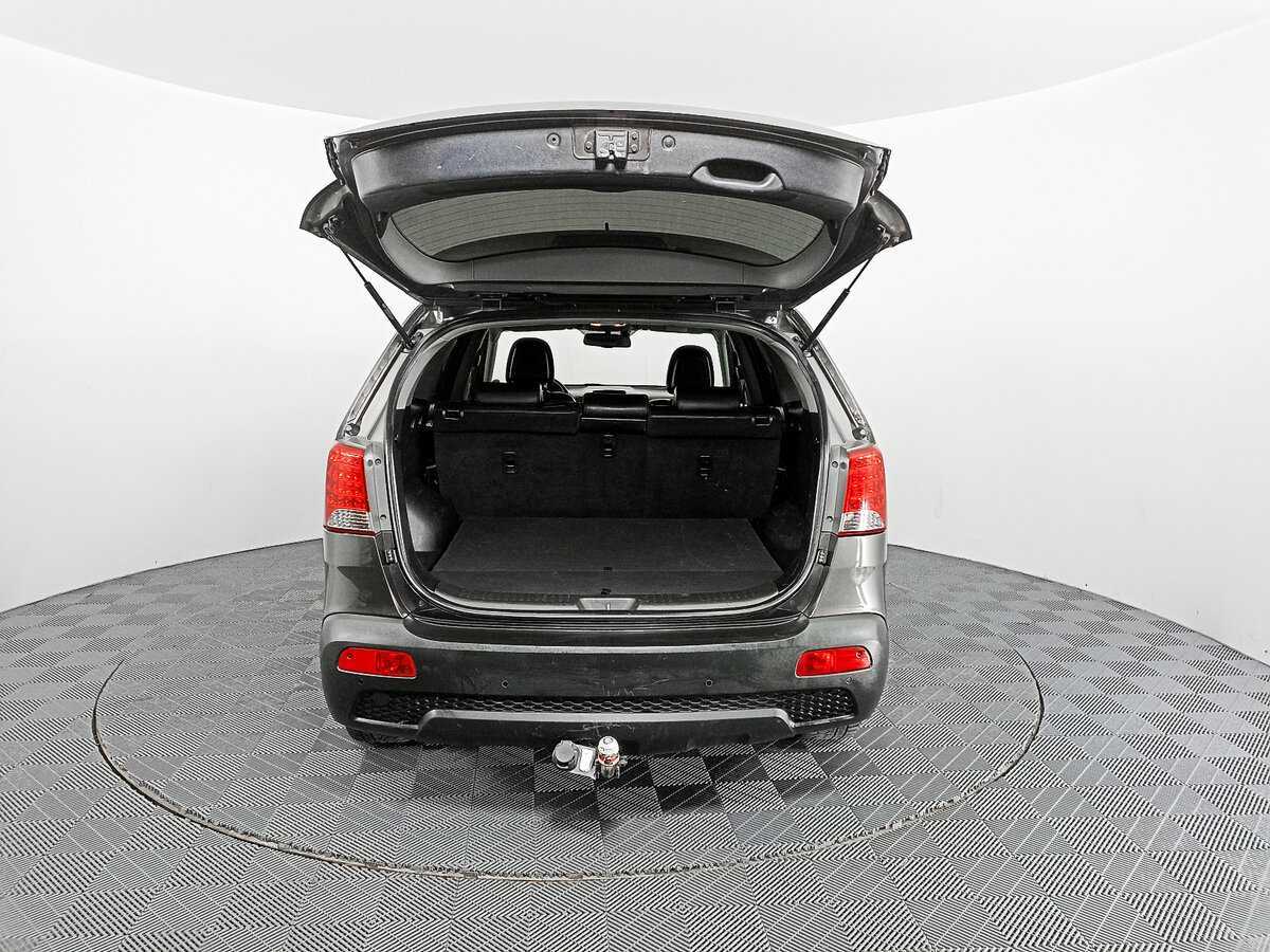 Kia Sorento с пробегом — 2011 год. Фото: #9