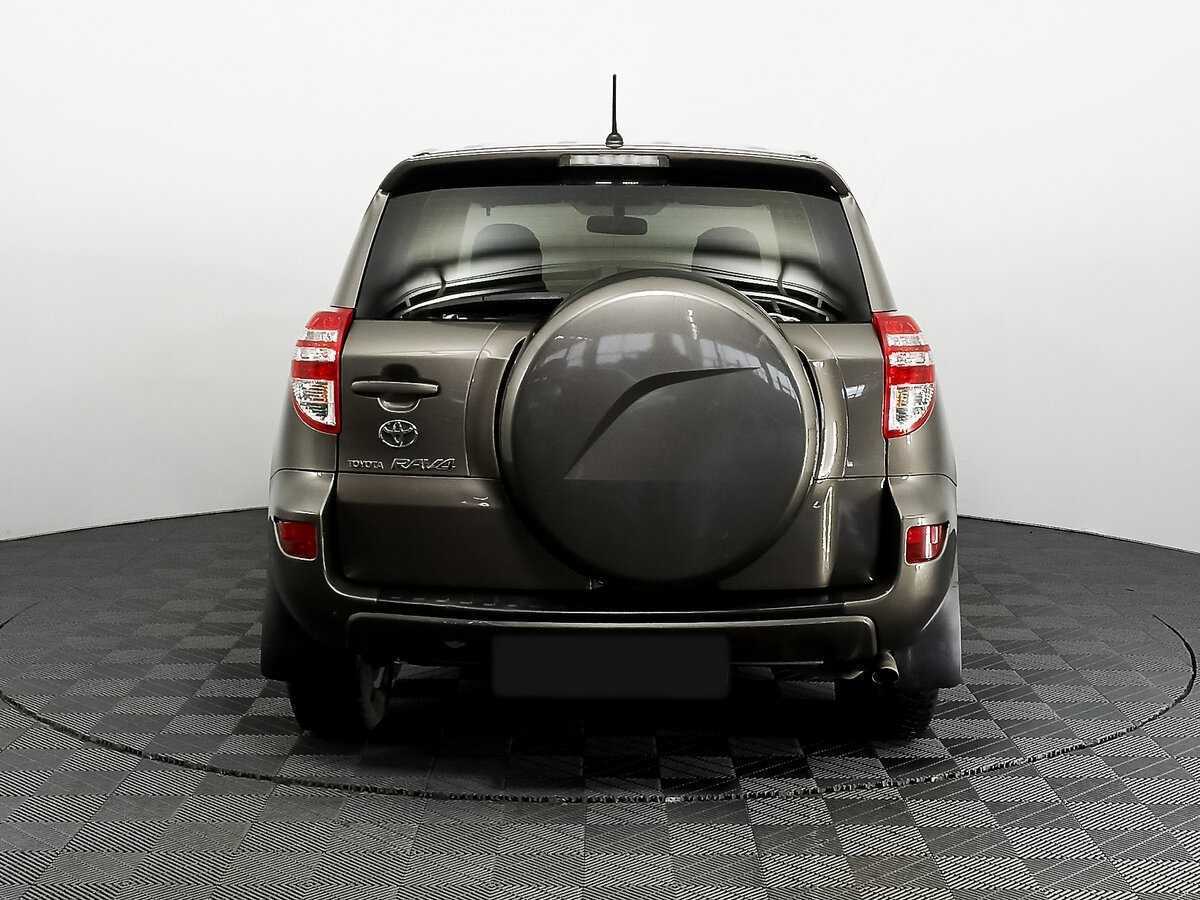 Toyota RAV4 с пробегом — 2011 год. Фото: #4