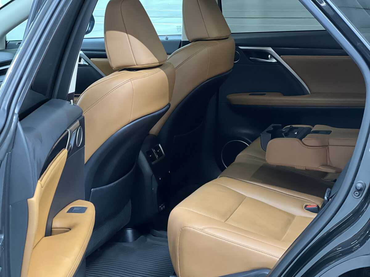 Lexus RX с пробегом — 2020 год. Фото: #11