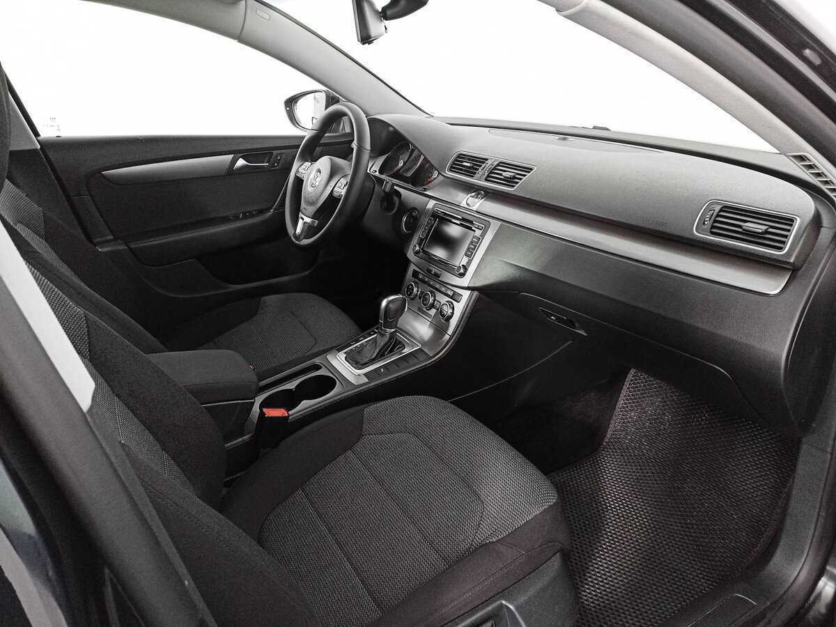 Volkswagen Passat с пробегом — 2011 год. Фото: #8