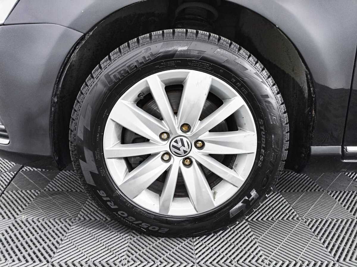 Volkswagen Passat с пробегом — 2011 год. Фото: #15