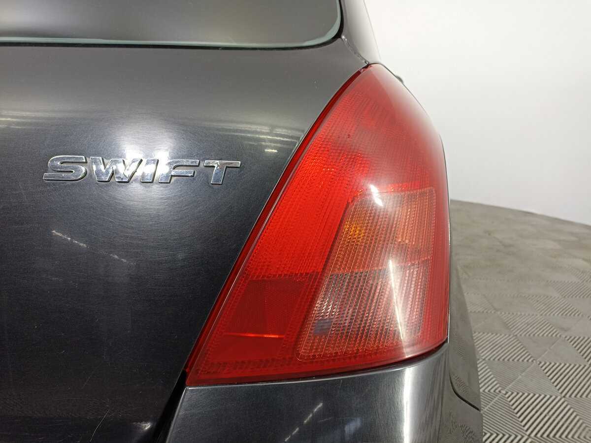Suzuki Swift с пробегом — 2007 год. Фото: #8