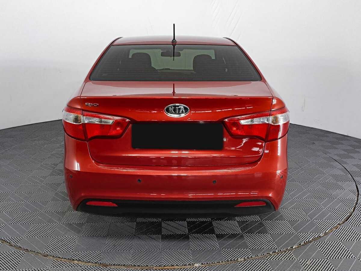 Kia Rio с пробегом — 2011 год. Фото: #5