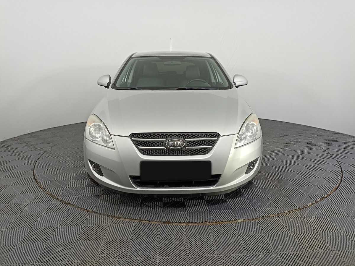 Kia Ceed с пробегом — 2009 год. Фото: #1