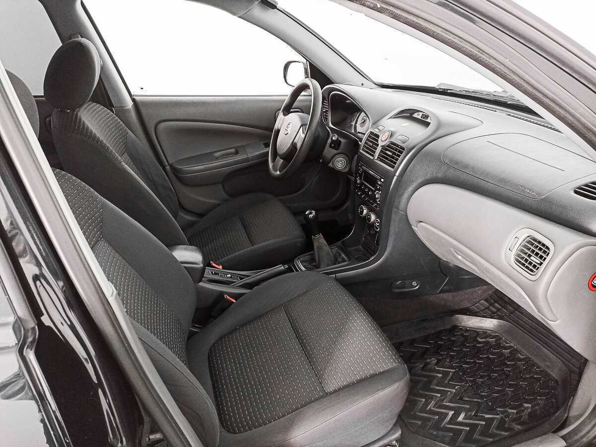 Nissan Almera Classic с пробегом — 2008 год. Фото: #10