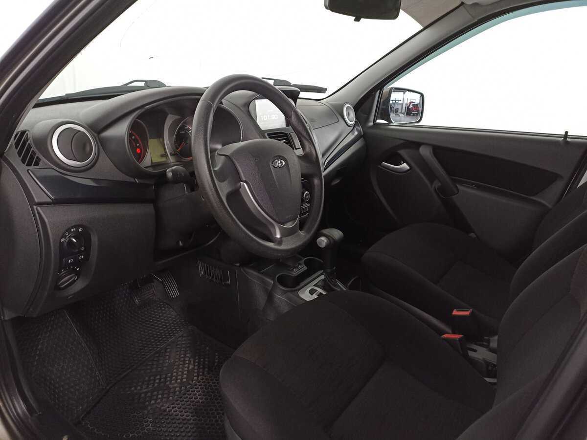 Lada (ВАЗ) Kalina с пробегом — 2013 год. Фото: #15