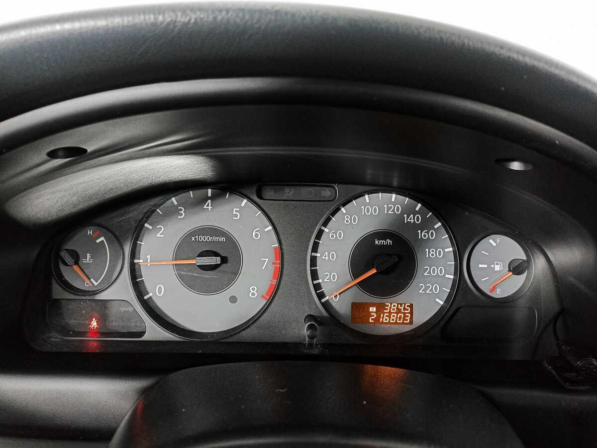 Nissan Almera Classic с пробегом — 2010 год. Фото: #10