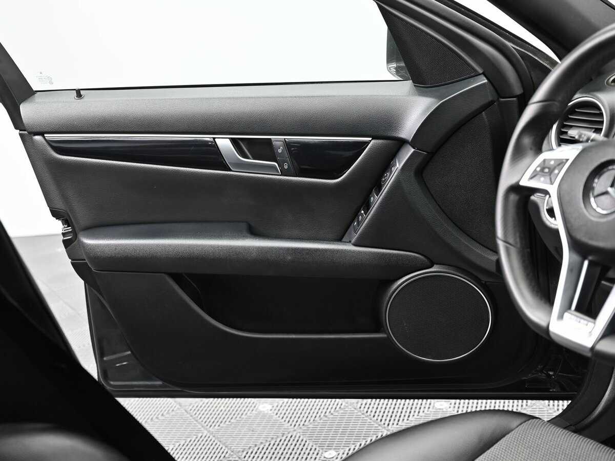 Mercedes-Benz C-Класс с пробегом — 2011 год. Фото: #5