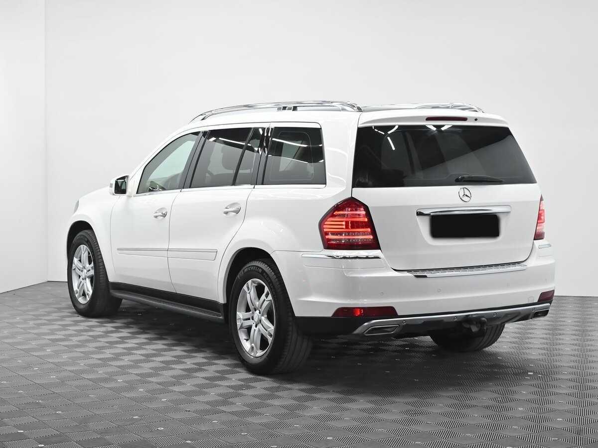 Mercedes-Benz GL-Класс с пробегом — 2010 год. Фото: #3
