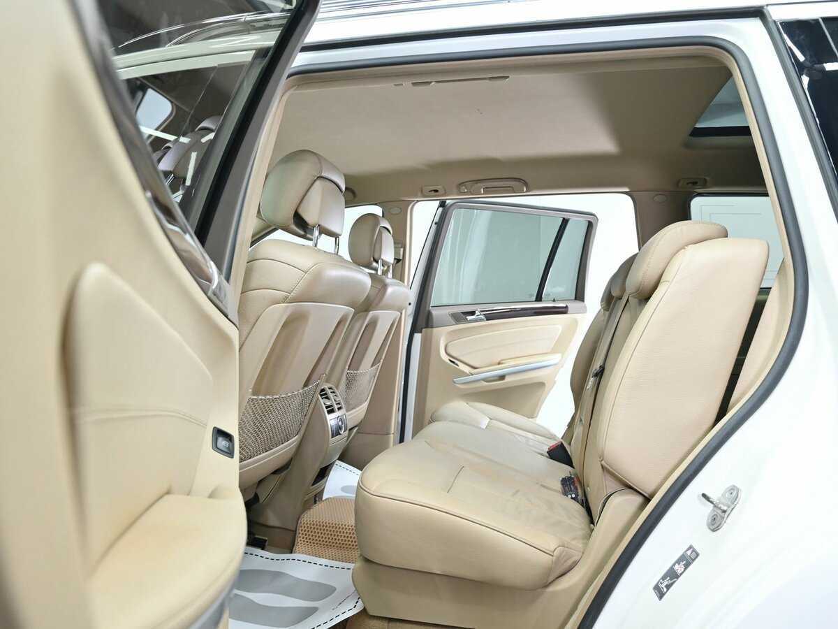 Mercedes-Benz GL-Класс с пробегом — 2010 год. Фото: #18