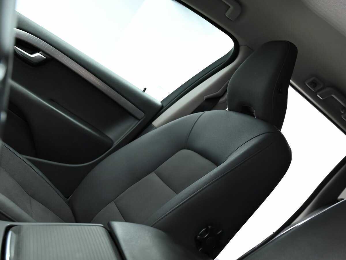 Volvo XC70 с пробегом — 2010 год. Фото: #12