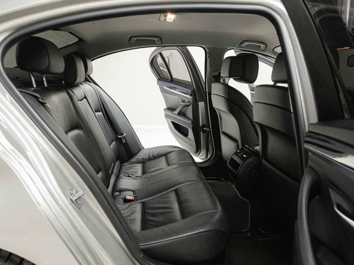 BMW 5 серии с пробегом — 2012 год. Фото: #16