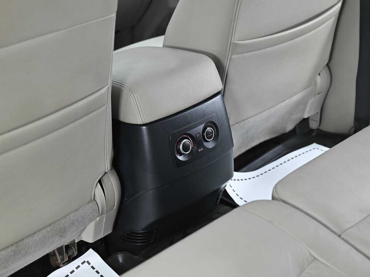 Mitsubishi Pajero с пробегом — 2018 год. Фото: #13