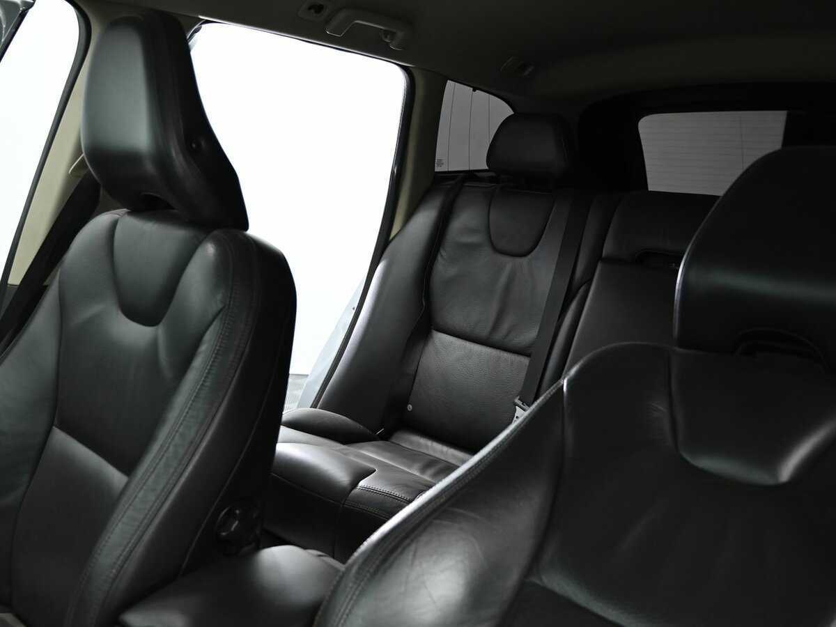 Volvo XC60 с пробегом — 2011 год. Фото: #9