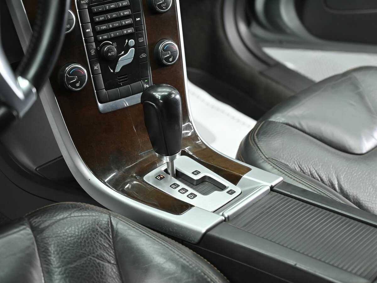 Volvo XC60 с пробегом — 2011 год. Фото: #13